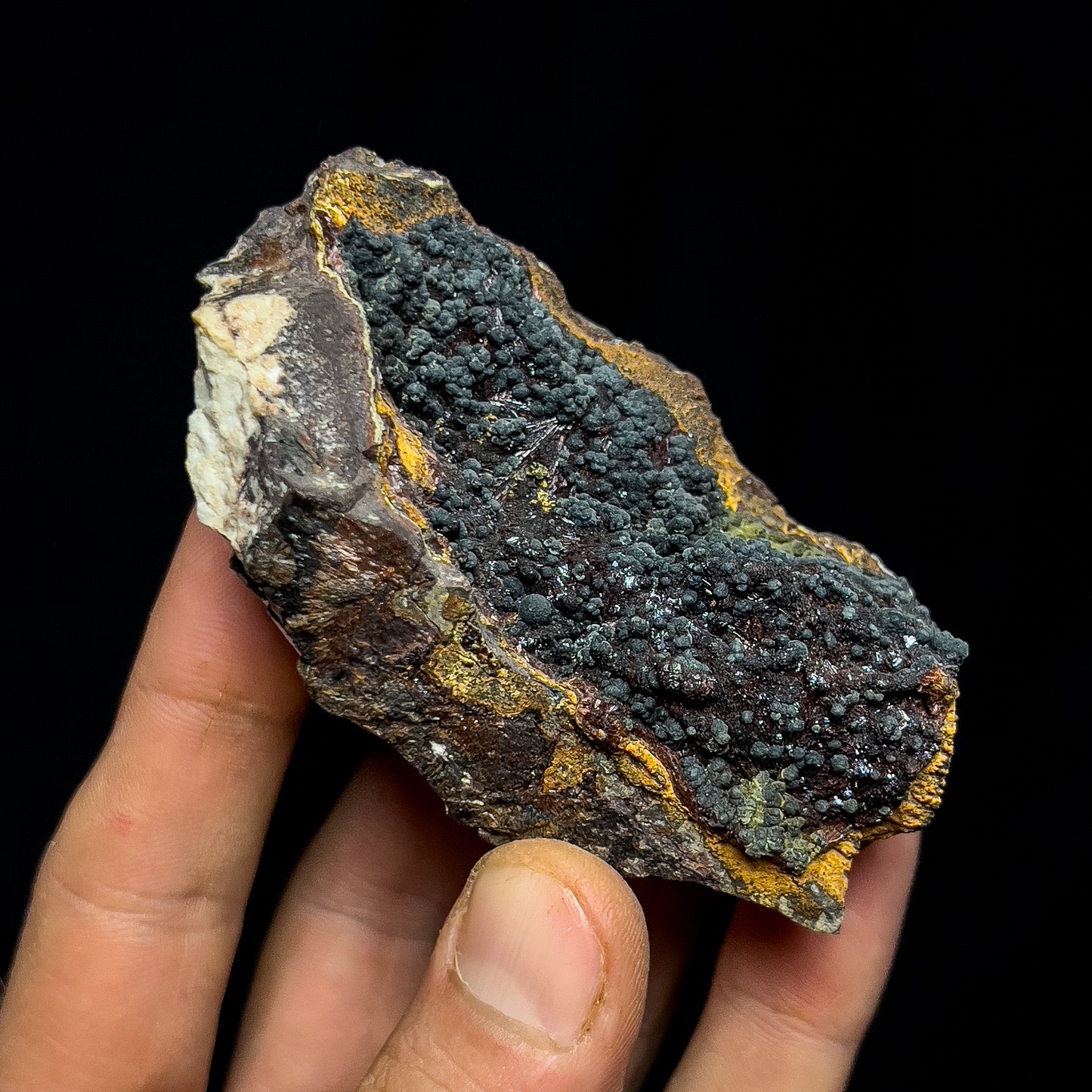 Dufrenite with Beraunite
