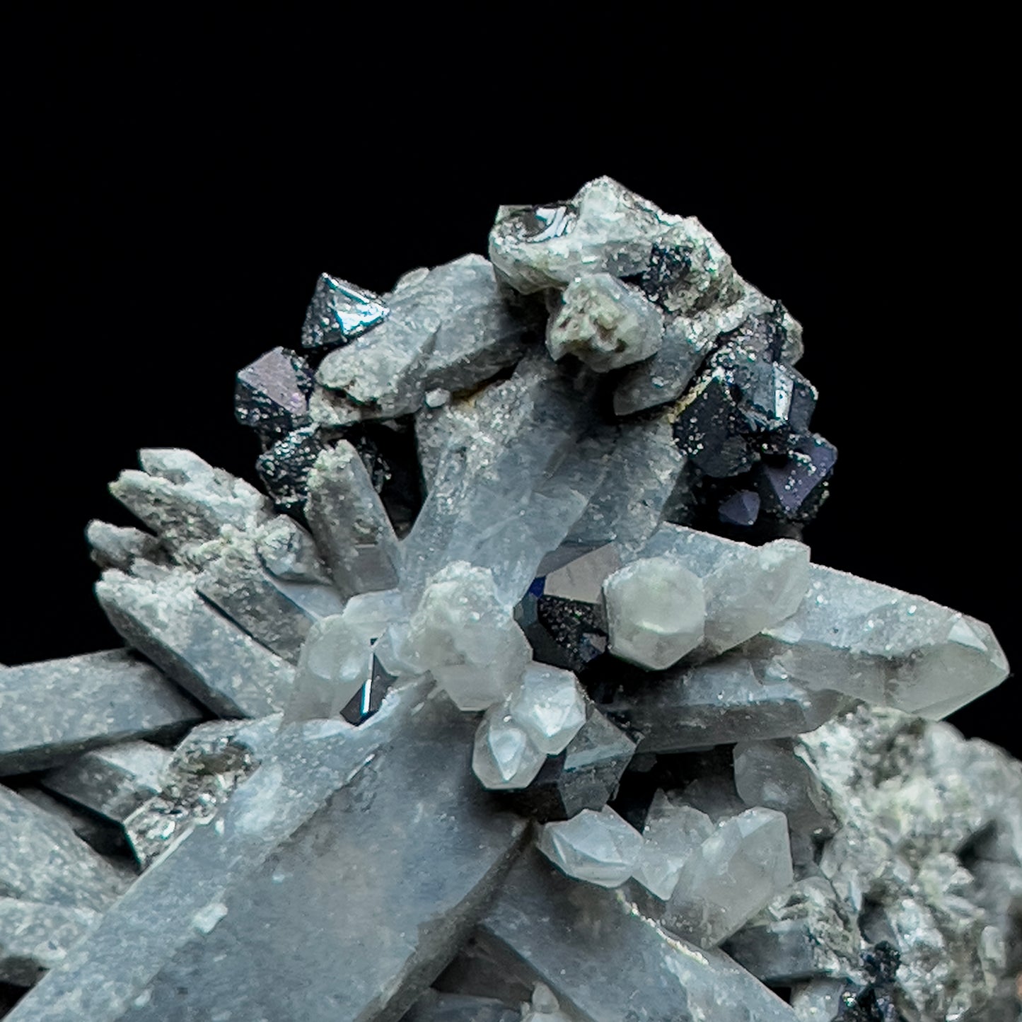 Brookite on Smoky Quartz