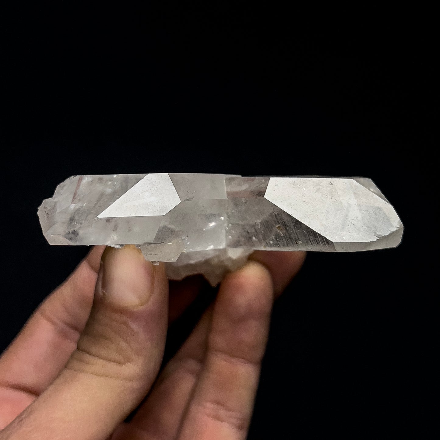 Quartz var. Japan-law Twin
