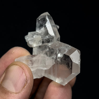 Quartz var. Japan-Law Twin (repaired x1)