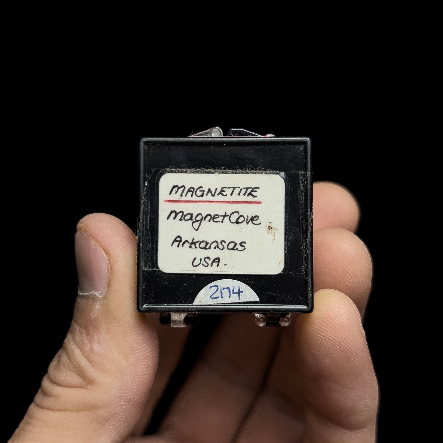 Perovskite/Anatase/Magnetite