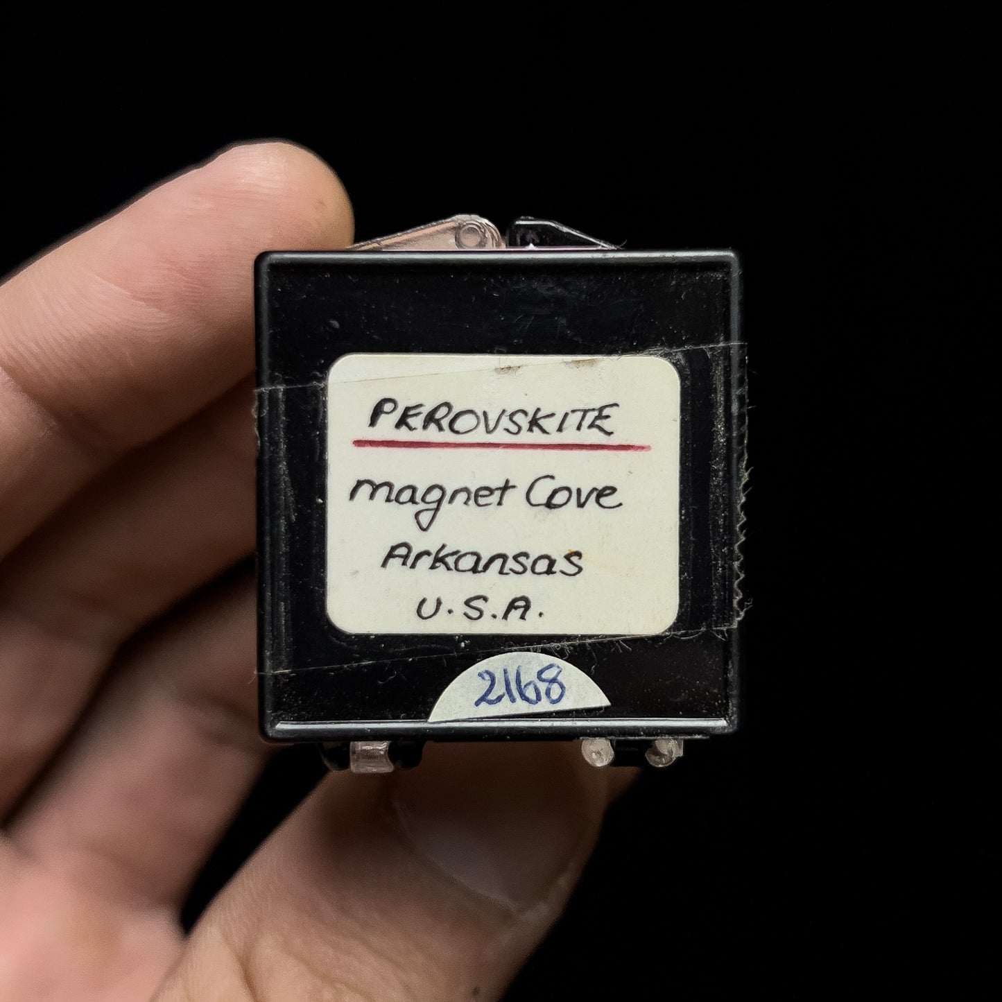 Perovskite/Anatase/Magnetite