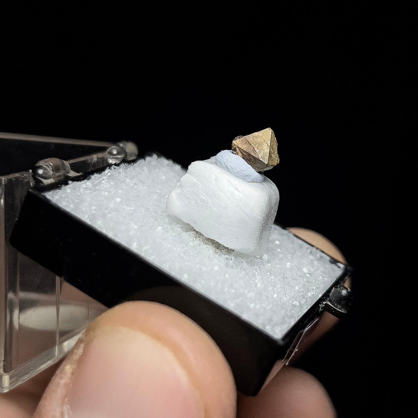 Perovskite/Anatase/Magnetite